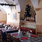 Trattoria Bar Pace Gæstehus Re